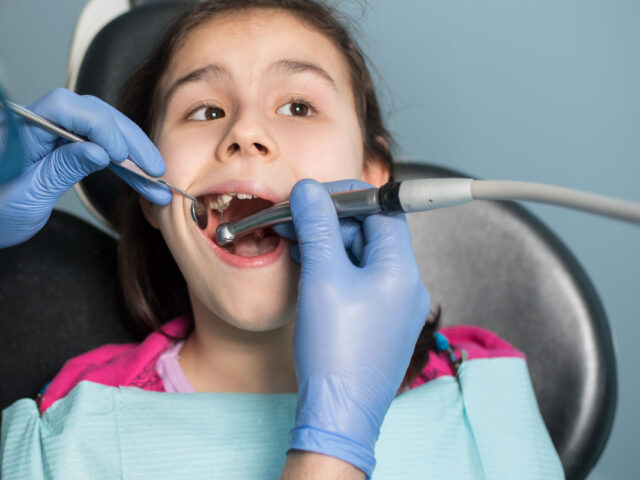 https://www.emergencydentistfayettevillenc.com/wp-content/uploads/2020/11/body-2-640x480.jpg